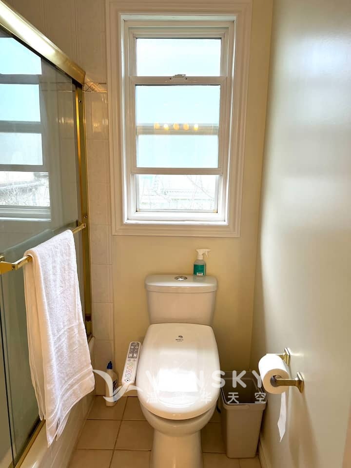 250827200840_room 6 two.jpg